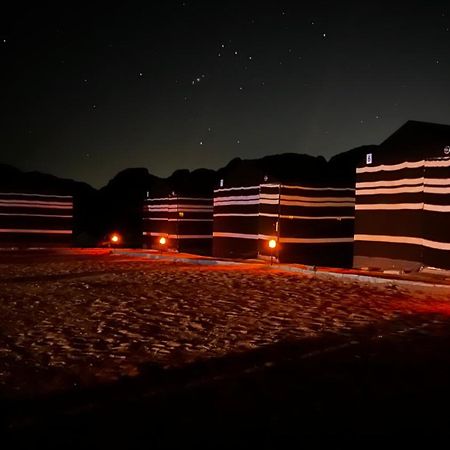 Bed and Breakfast Bedouin Memories Camp Wadi Rum Esterno foto