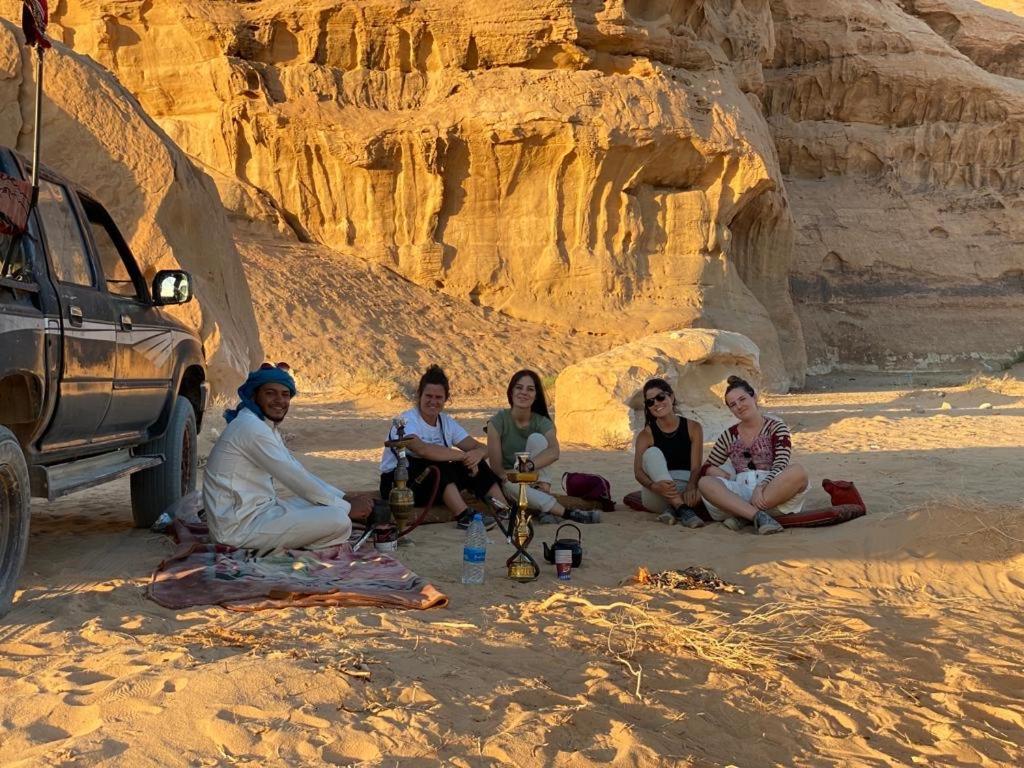 Bed and Breakfast Bedouin Memories Camp Wadi Rum Esterno foto
