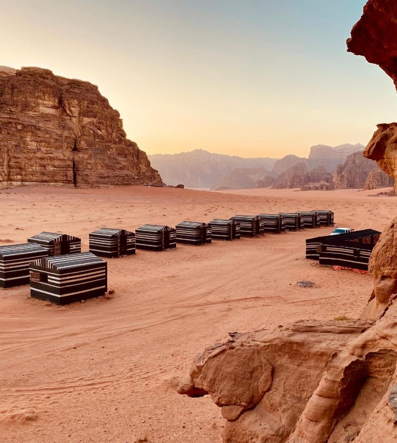 Bed and Breakfast Bedouin Memories Camp Wadi Rum Esterno foto