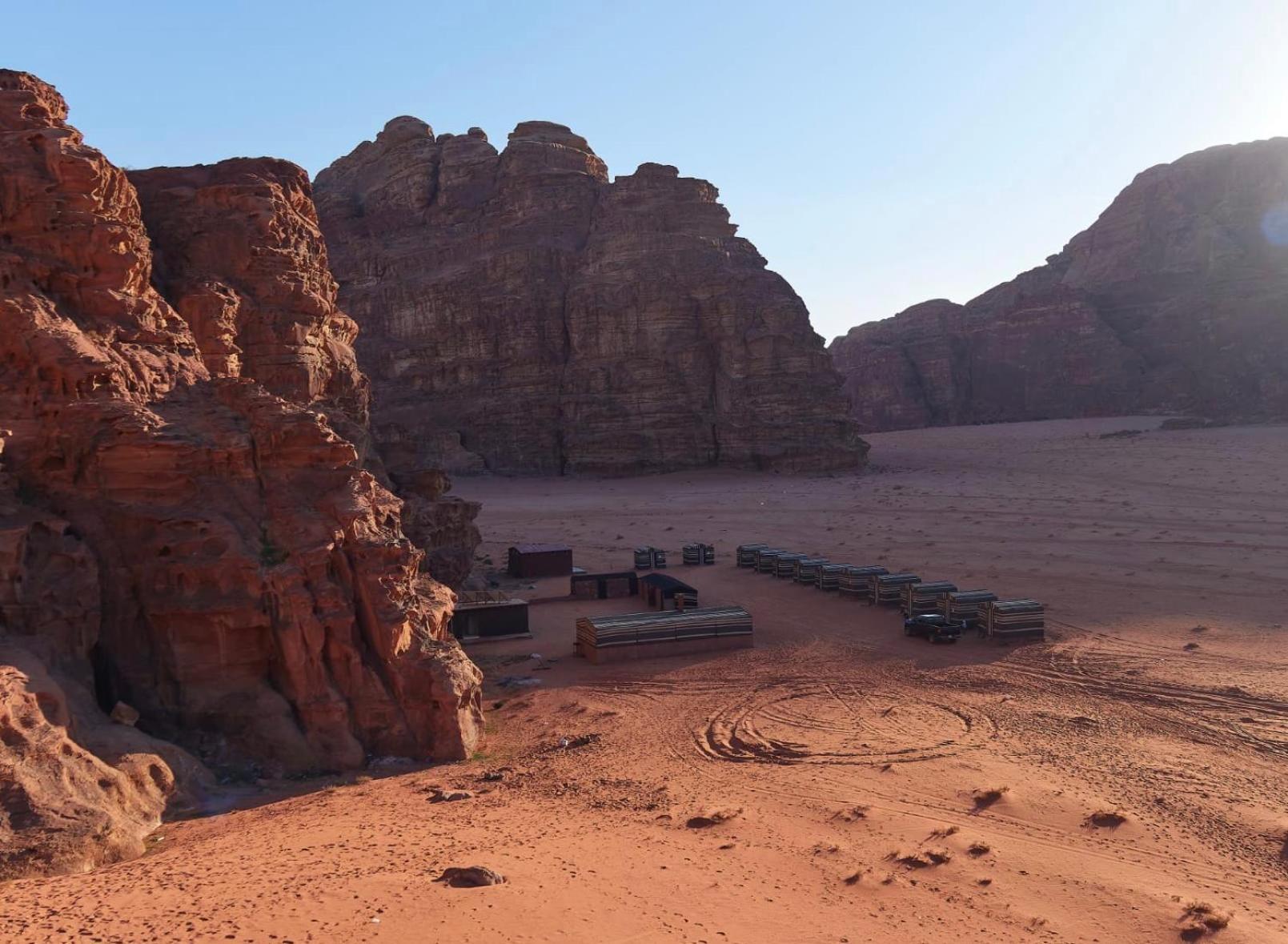 Bed and Breakfast Bedouin Memories Camp Wadi Rum Esterno foto