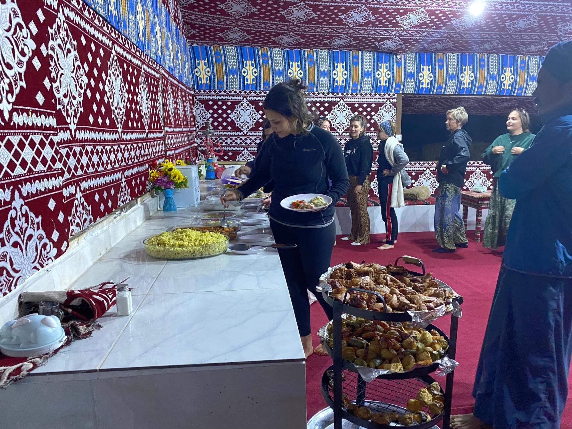 Bed and Breakfast Bedouin Memories Camp Wadi Rum Esterno foto