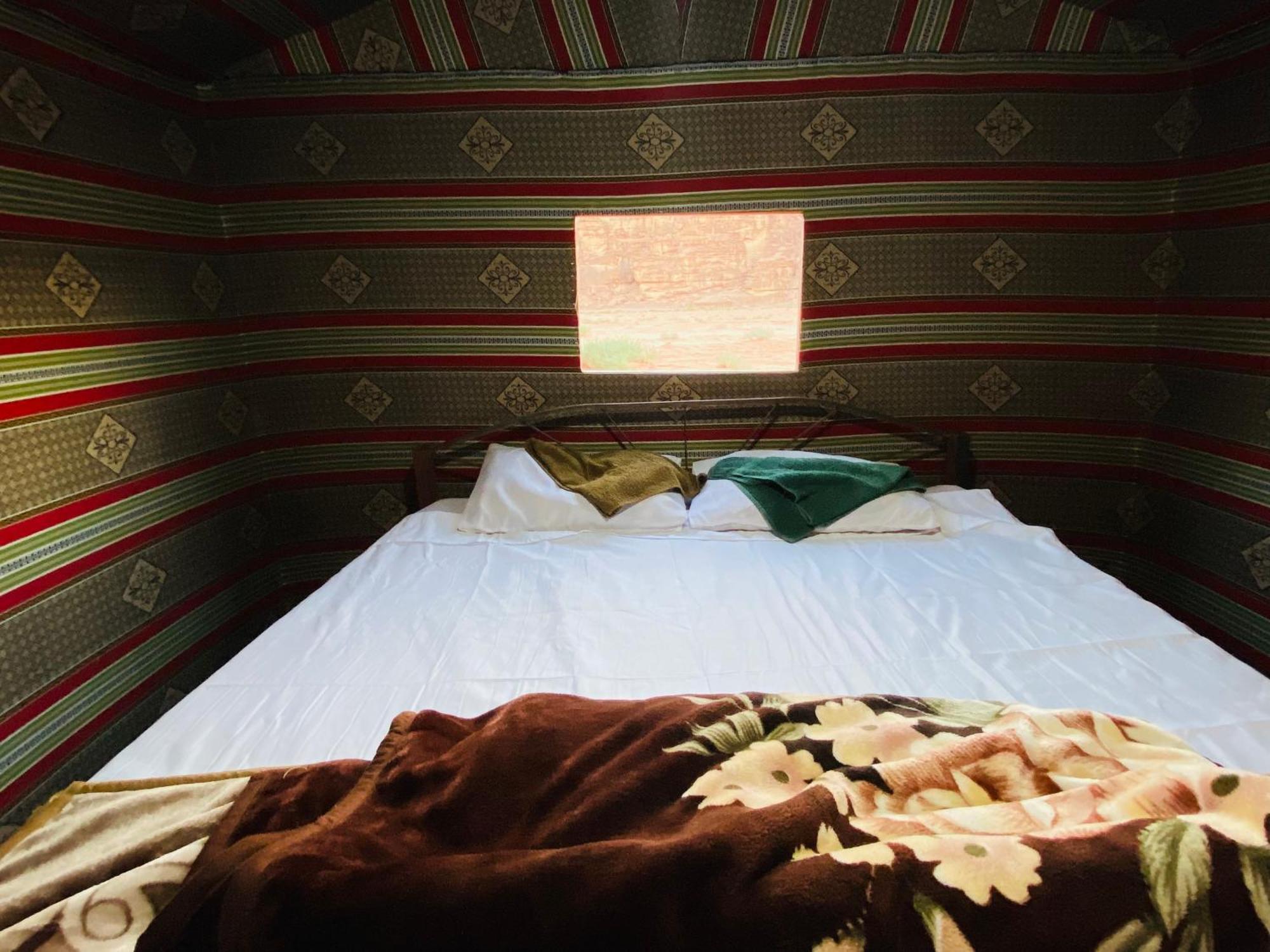 Bed and Breakfast Bedouin Memories Camp Wadi Rum Esterno foto