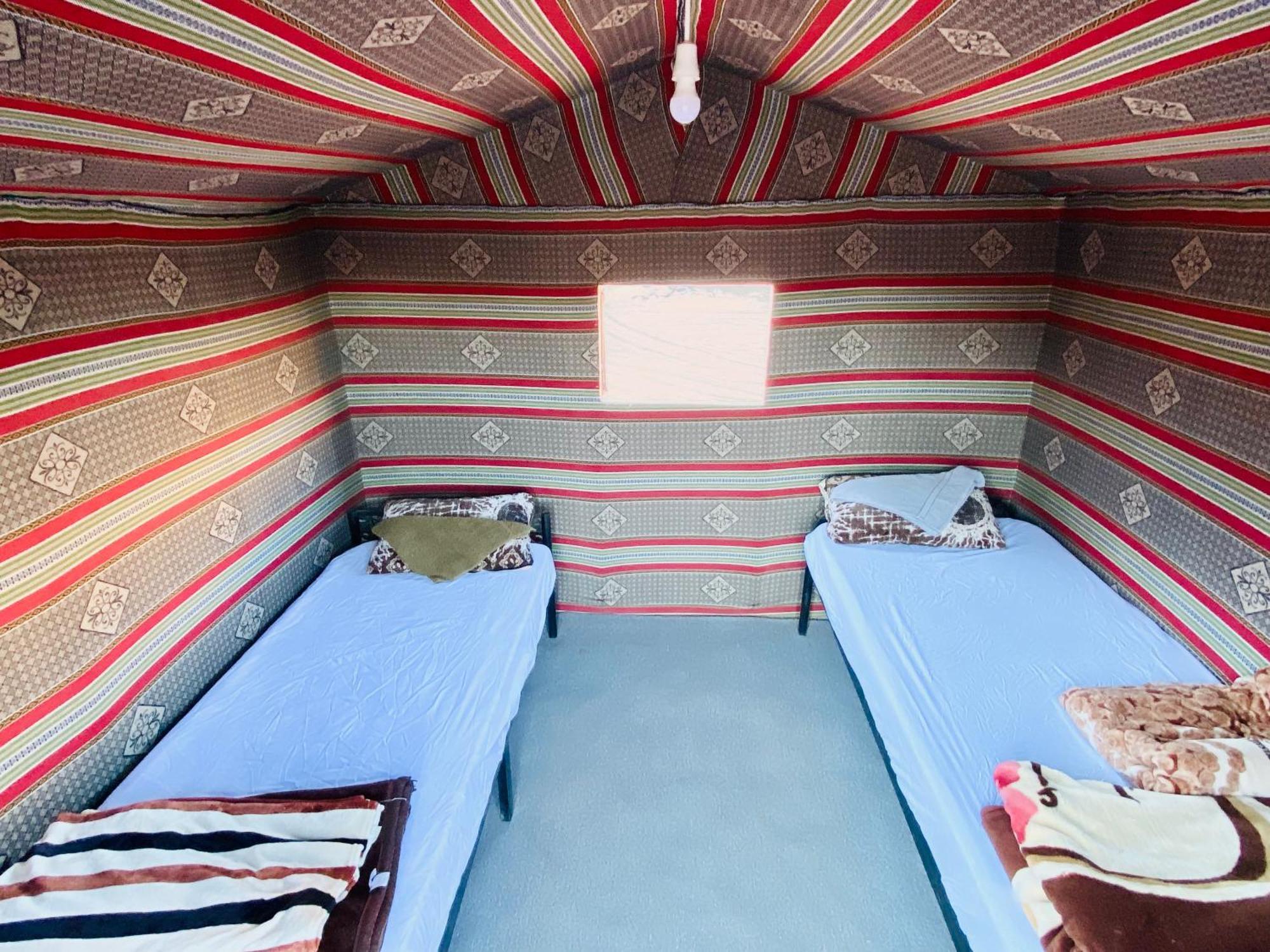 Bed and Breakfast Bedouin Memories Camp Wadi Rum Esterno foto