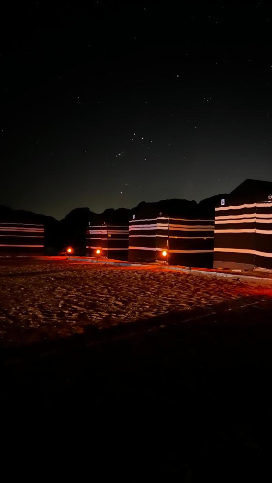 Bed and Breakfast Bedouin Memories Camp Wadi Rum Esterno foto